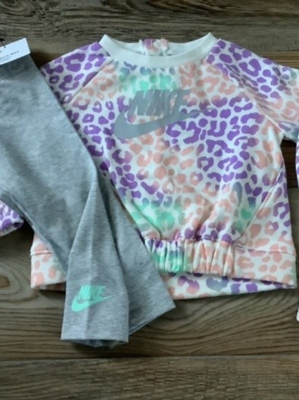 Nike Girls' Pastel Leopard Sweatshirt& Leggings Set Size 9M(NWT)